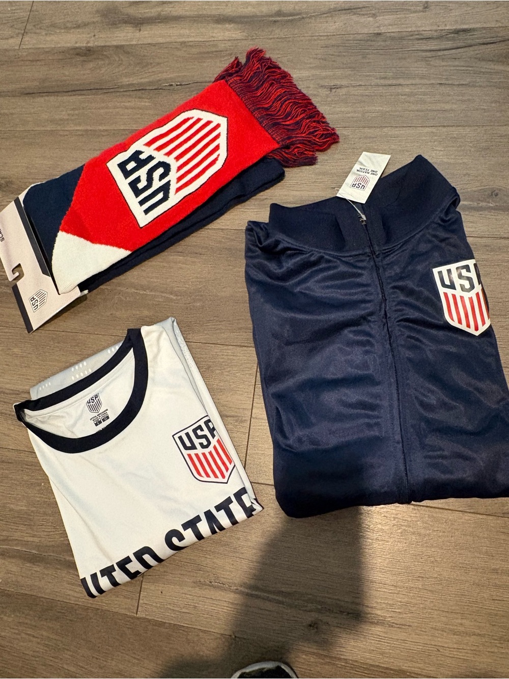 Men’s Team USA Ultimate Fan Pack Size XL